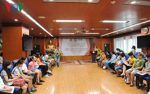 ເປີດຊຸດຝຶກອົບຮົມສື່ສານກ່ຽວກັບຄວາມສະເໝີພາບລະຫວ່າງຍິງ-ຊາຍ,ສຶກສາເດັກຍິງແລະແມ່ຍິງ